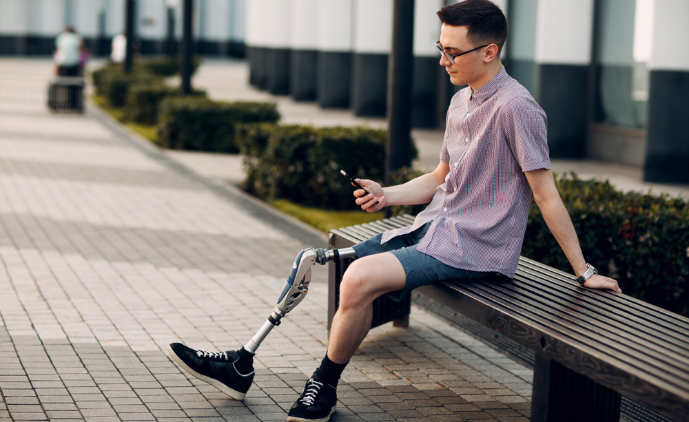 Para las personas con discapacidad la accesibilidad a los dispositivos y aplicaciones es imprescindible para mejorar su calidad de vida y autonomía personal.